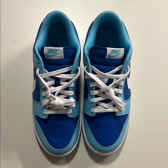 Nike Dunks - Picture 1 of 4